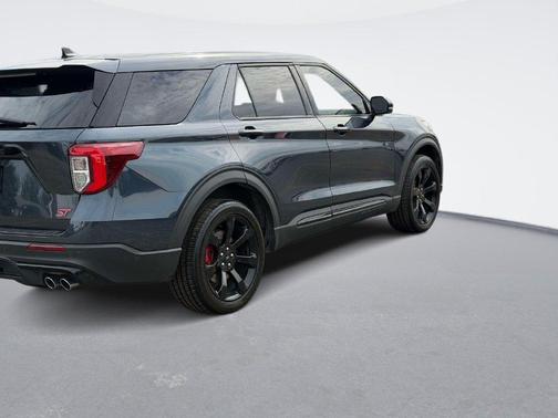 Blue Metallic 2022 Ford Explorer ST