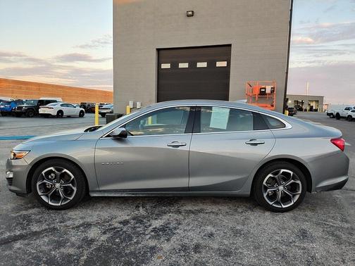 Sterling Gray Metallic 2024 Chevrolet Malibu LT