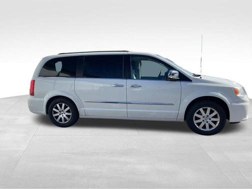 2011 Chrysler Town & Country Touring-L