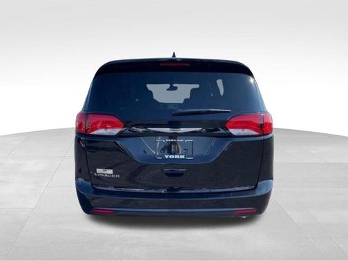 Diamond Black 2026 Chrysler Voyager LX