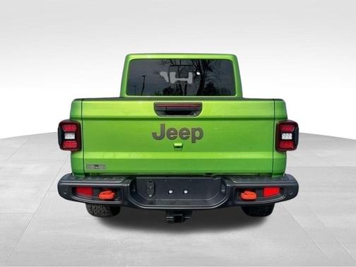 Mojito! Clearcoat 2026 Jeep Gladiator Mojave