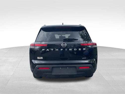 Super Black 2025 Nissan Pathfinder SV