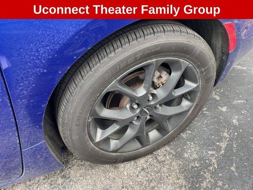 Ocean Blue Metallic 2021 Chrysler Pacifica Touring-L