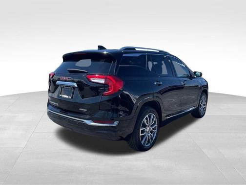 Ebony Twilight Metallic 2022 GMC Terrain Denali