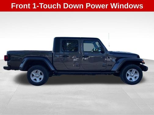 2022 Jeep Gladiator Sport
