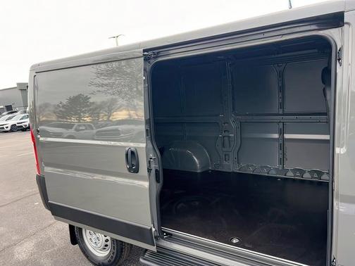 2025 RAM ProMaster 2500 Base