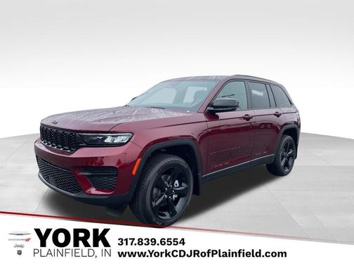 2025 Jeep Grand Cherokee Laredo