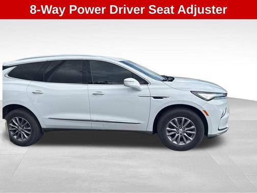 2022 Buick Enclave Essence