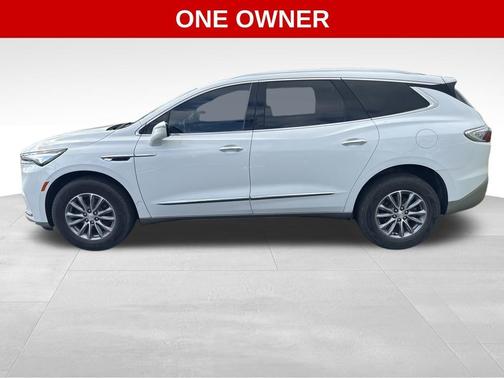 2022 Buick Enclave Essence