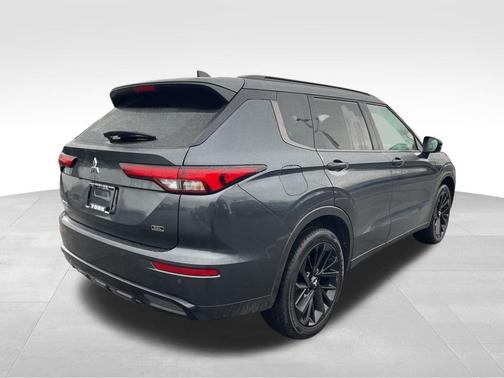 2024 Mitsubishi Outlander SEL