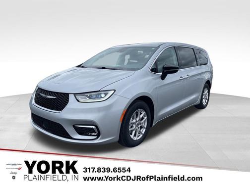 2024 Chrysler Pacifica Touring-L