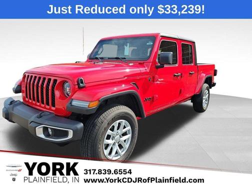 Firecracker Red Clearcoat 2023 Jeep Gladiator Sport