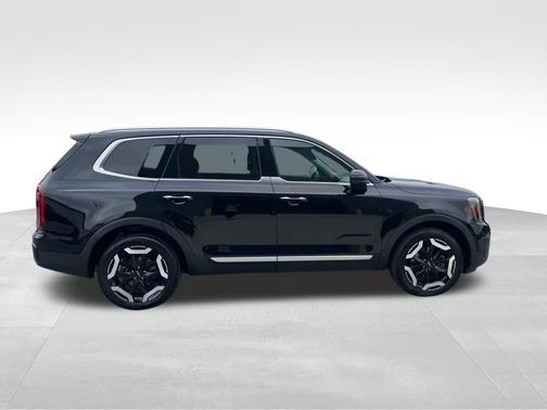 Ebony Black 2024 Kia Telluride S
