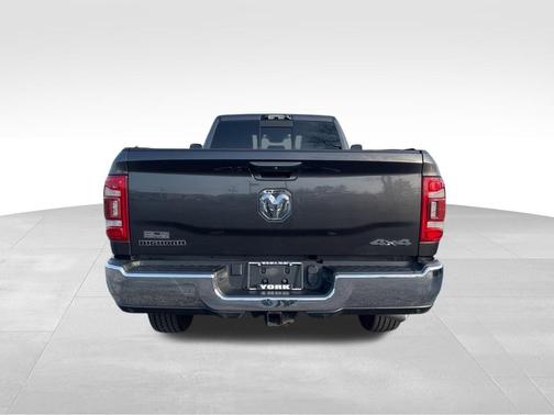 Granite Crystal Clearcoat Metallic 2022 RAM 3500 Big Horn