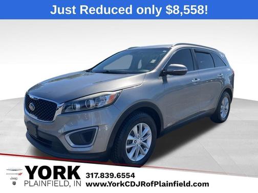 Titanium Silver 2016 Kia Sorento LX