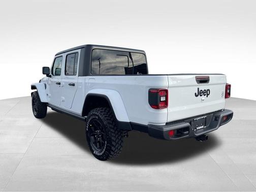 2026 Jeep Gladiator Sport