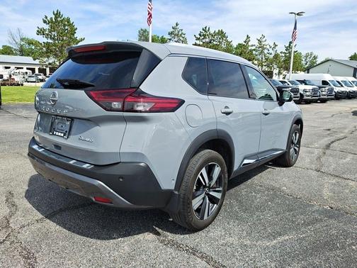 Boulder Gray Pearl 2023 Nissan Rogue SL
