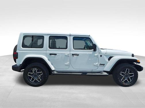 Bright White Clearcoat 2026 Jeep Wrangler Sahara