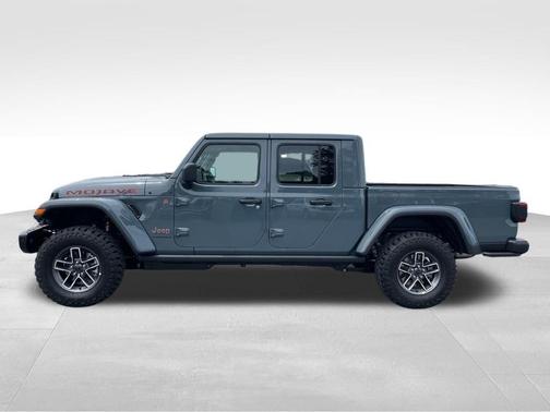 Anvil Clearcoat 2026 Jeep Gladiator Mojave
