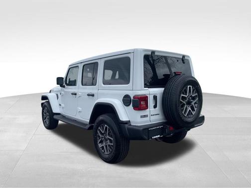Bright White Clearcoat 2026 Jeep Wrangler Sahara