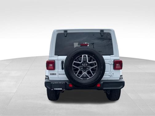 Bright White Clearcoat 2026 Jeep Wrangler Sahara