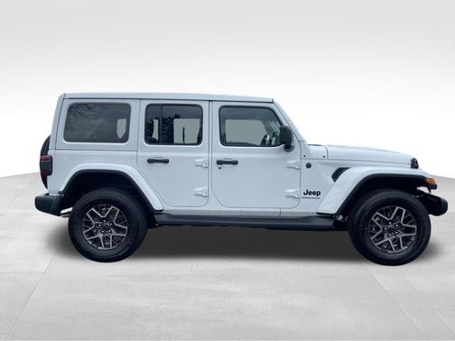 Bright White Clearcoat 2026 Jeep Wrangler Sahara