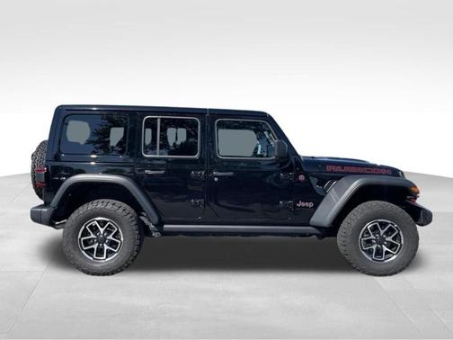Black Clearcoat 2025 Jeep Wrangler Rubicon