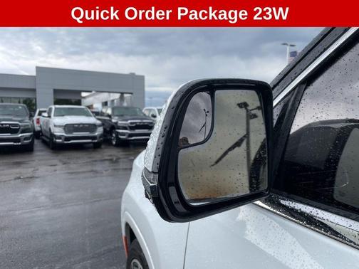 Bright White Clearcoat 2022 Jeep Grand Wagoneer Series III