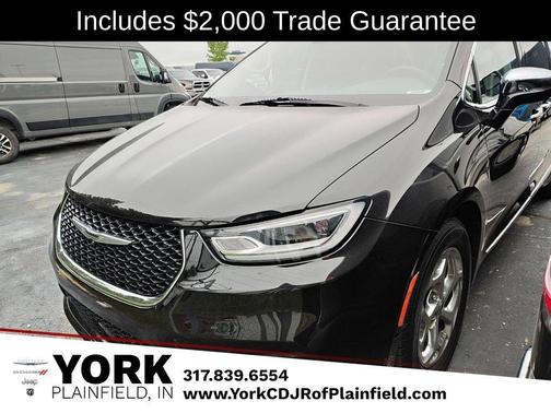 Brilliant Black Crystal Pearlcoat 2022 Chrysler Pacifica Limited