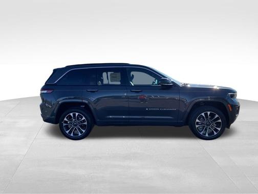 2025 Jeep Grand Cherokee Overland