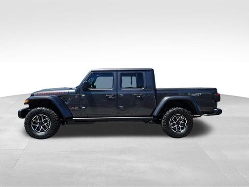 Granite Crystal Clearcoat Metallic 2026 Jeep Gladiator Rubicon