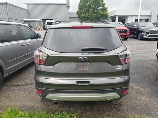 Magnetic 2017 Ford Escape SE