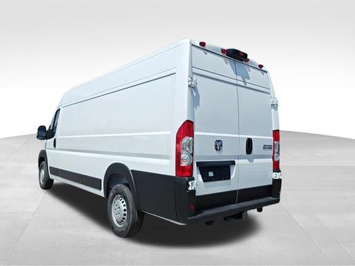 Bright White Clearcoat 2026 RAM ProMaster 3500 High Roof
