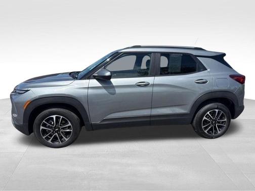 Sterling Gray Metallic 2025 Chevrolet Trailblazer LT