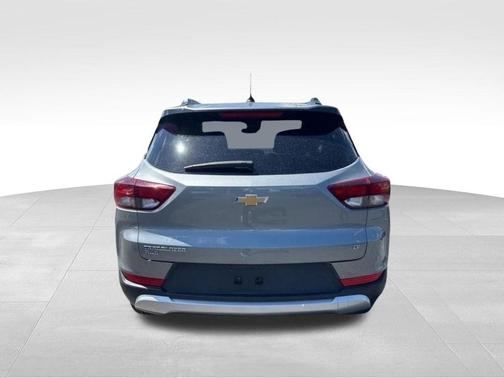 Sterling Gray Metallic 2025 Chevrolet Trailblazer LT