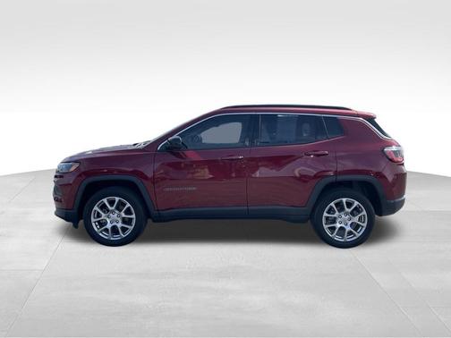 Velvet Red Pearlcoat 2022 Jeep Compass Latitude Lux
