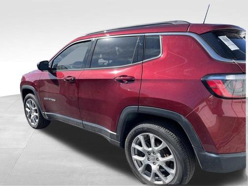 2022 Jeep Compass Latitude Lux