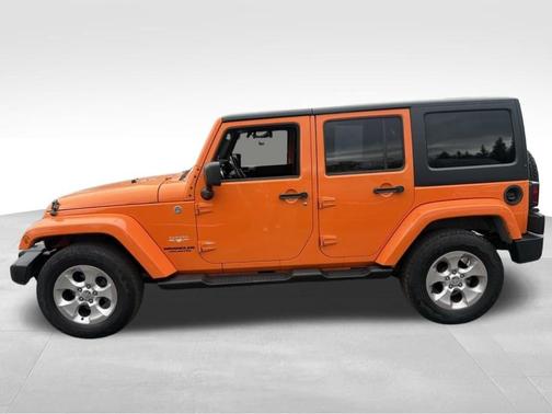 Crush Clearcoat 2013 Jeep Wrangler Unlimited Sahara