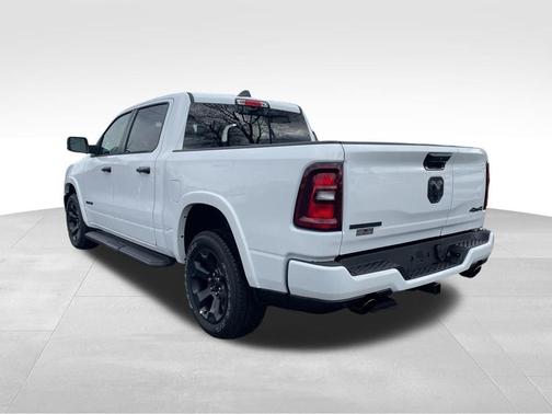 Bright White Clearcoat 2026 RAM 1500 Big Horn/Lone Star