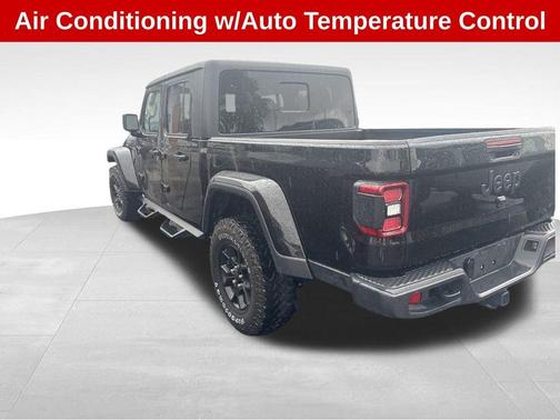 2024 Jeep Gladiator Sport