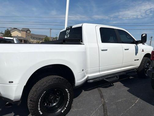 Bright White Clearcoat 2021 RAM 3500 Big Horn