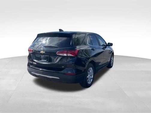 Black Metallic 2022 Chevrolet Equinox 2LT