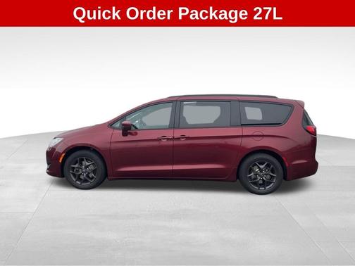 2018 Chrysler Pacifica Touring-L