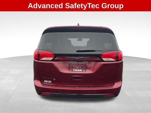 2018 Chrysler Pacifica Touring-L