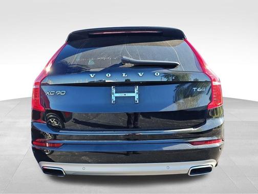 Onyx Black Metallic 2019 Volvo XC90 T6 Momentum