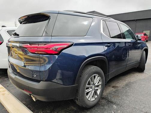 Blue Metallic 2023 Chevrolet Traverse LT Cloth