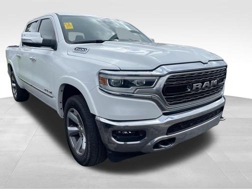 Bright White Clearcoat 2021 RAM 1500 Limited
