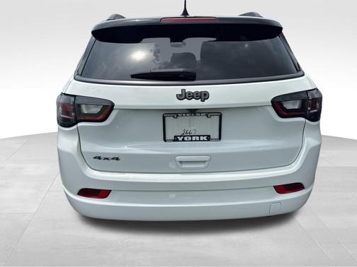 2022 Jeep Compass Altitude