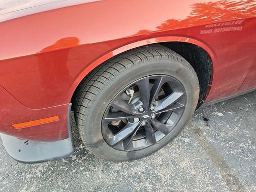 Sinamon Stick 2020 Dodge Challenger GT