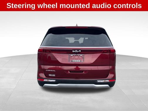 2024 Kia Carnival LX